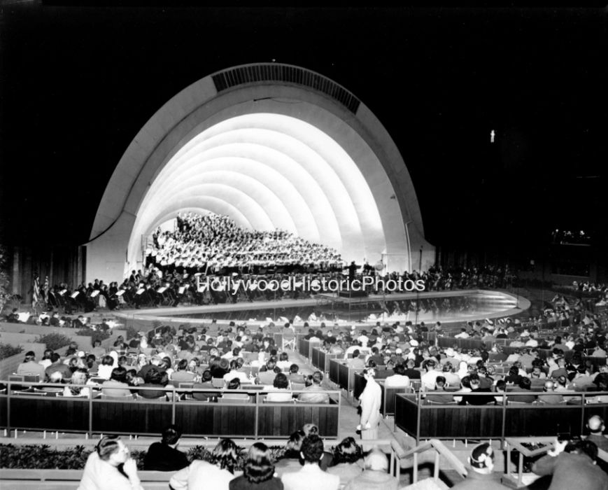 Hollywood Bowl 1956 Concert under the stars wm.jpg